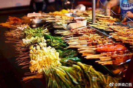 网友爆料烧烤视频大全下载,网友爆料美食盛宴，一键下载收藏！  第1张