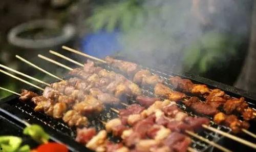 网友爆料烧烤视频大全下载,网友爆料美食盛宴，一键下载收藏！  第2张