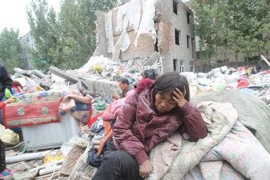 郑州爆料强拆事件视频最新,视频揭露惊人真相，居民权益受损引关注  第2张