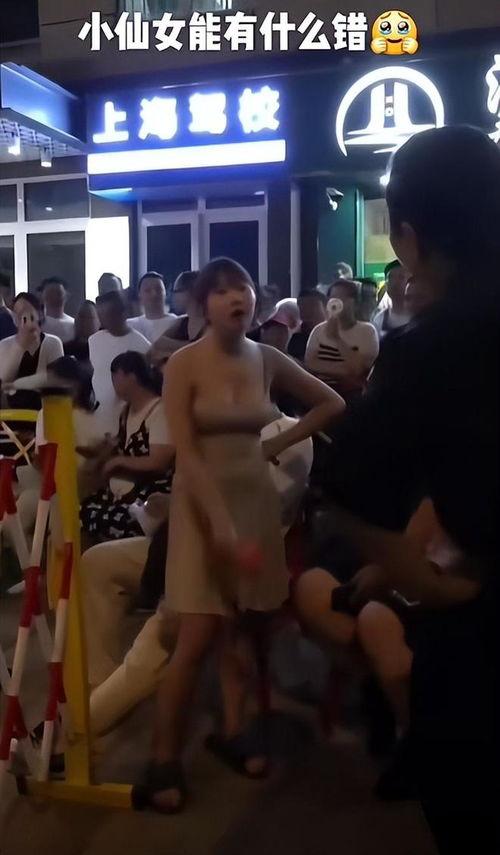 女子插队爆料视频,现场视频曝光，网友热议道德与秩序  第3张