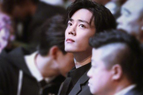 圈内人爆料李现肖战视频,幕后真相引热议  第2张